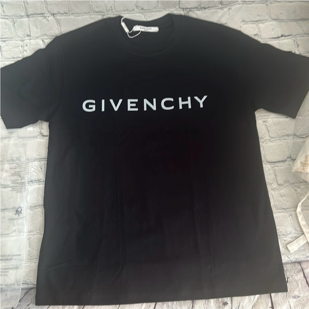 Givenchy T-shirt